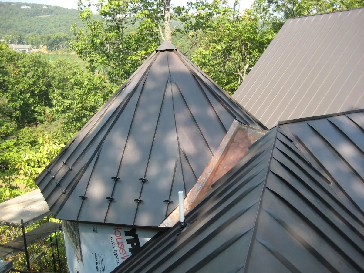 Professional Gutter Cleaning by Craftsman Roofing in Williams
